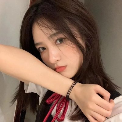 隔壁的吸血鬼美眉